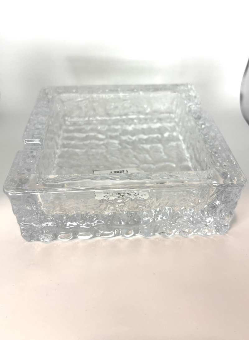 Staklena pepeljara 13 cm — barska oprema, Beograd